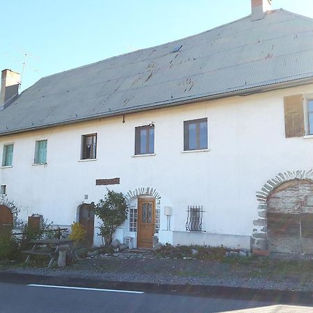 Appartement Saint Jean Montclar Exterior photo